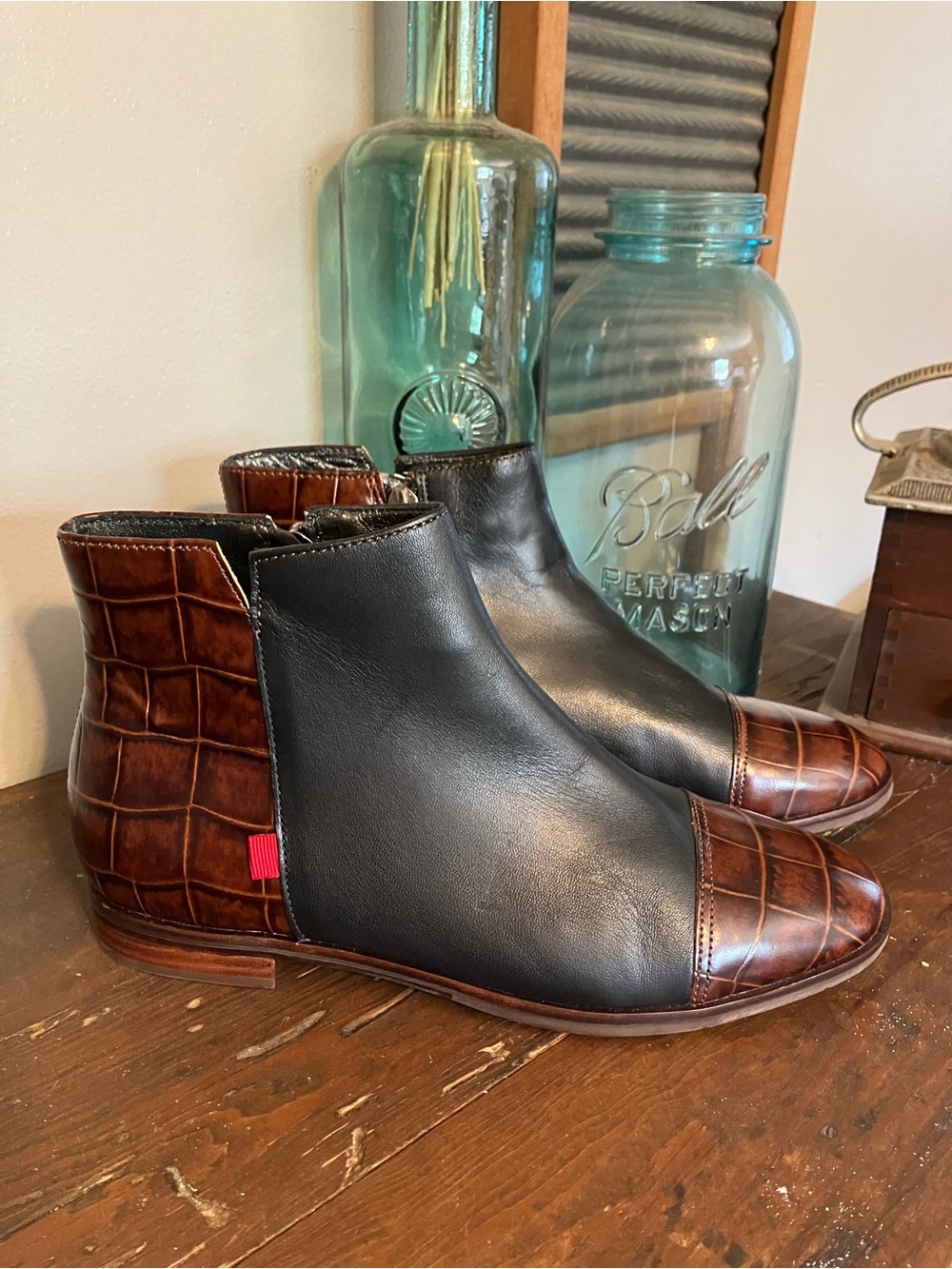 ✨NWOT!✨Marc Joseph Women’s Ankle Booties Size 7